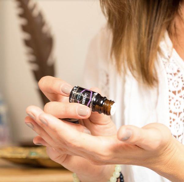 8 Beneficios y Usos de la esencia de Lavanda